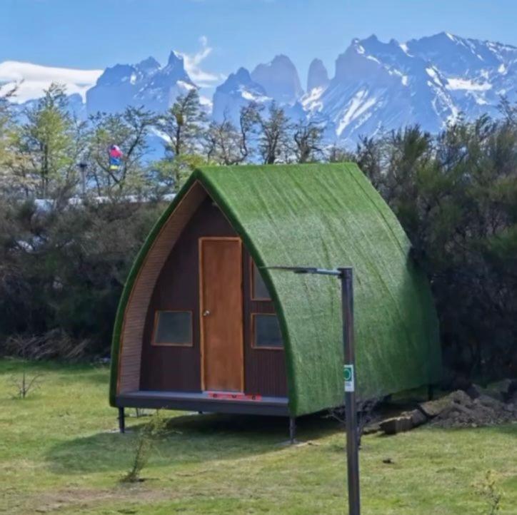 Morrena Lodge Torres del Paine National Park Eksteriør billede